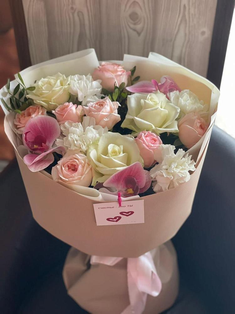 Букет цветов из: Орхидеи, Розы и Гвоздики в Моршанске