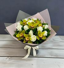 Букет цветов из:  Орхидеи и Розы #REPLACE_PRED# Моршанске