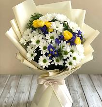 Букет цветов из:  Ирисы, Хризантемы и Розы #REPLACE_PRED# Моршанске