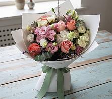 Букет цветов из:  Розы, Лизиантусы и Гвоздики в Моршанске