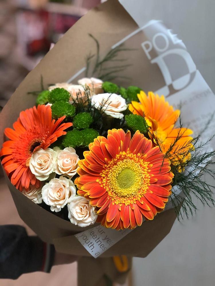 Букет цветов из: Герберы, Хризантемы и Розы в Моршанске